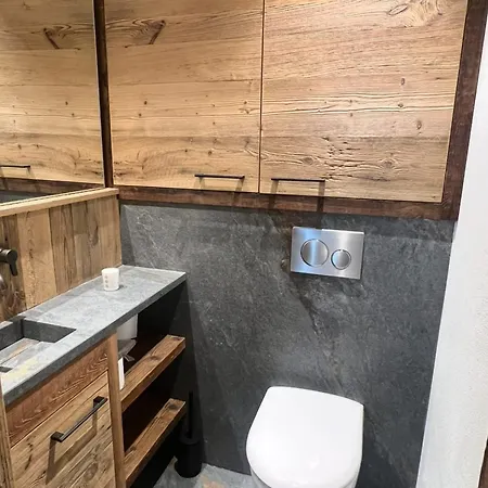Nouveau 3 Chambres, Parking Et Wifi A *